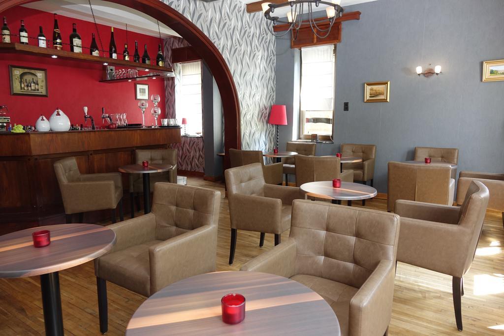 Logis L'Ermitage, Bistrot Des Saveurs Уффализ Экстерьер фото