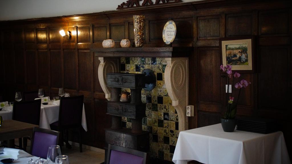 Logis L'Ermitage, Bistrot Des Saveurs Уффализ Экстерьер фото